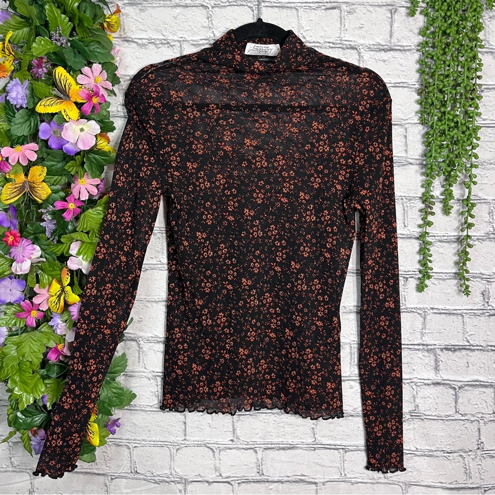«NWOT Summum Woman Floral Printed Sheer Scalloped Trim Collared Top Size Medium
